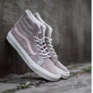 Vans grey with dusty light pink line size 7
